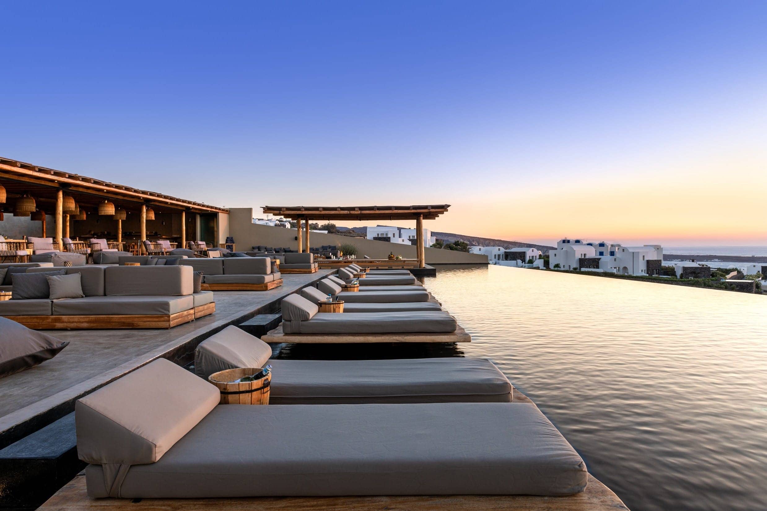 Athina Luxury Suites